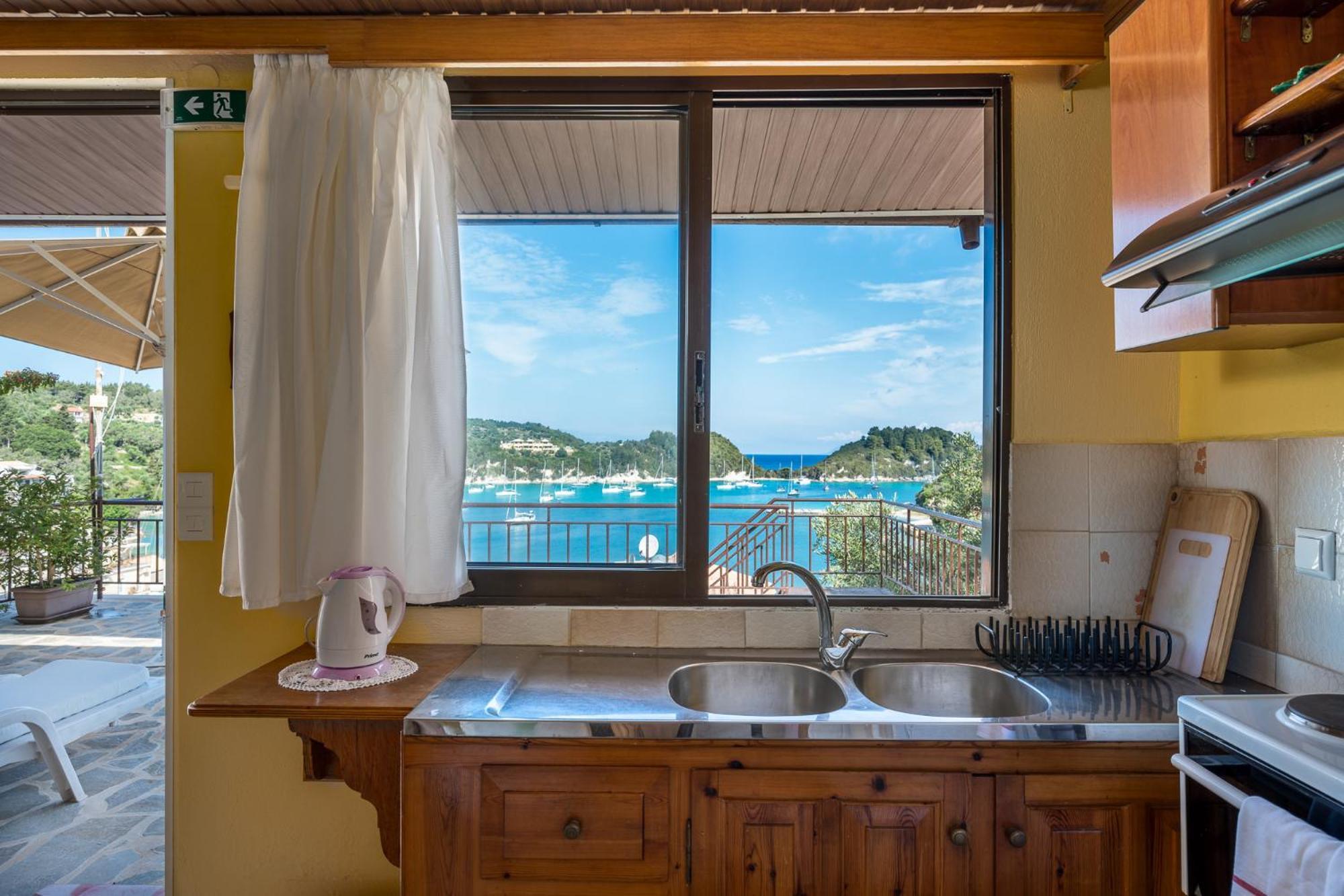 Agaloula Centrally Located Apartments, Lakka Exterior foto