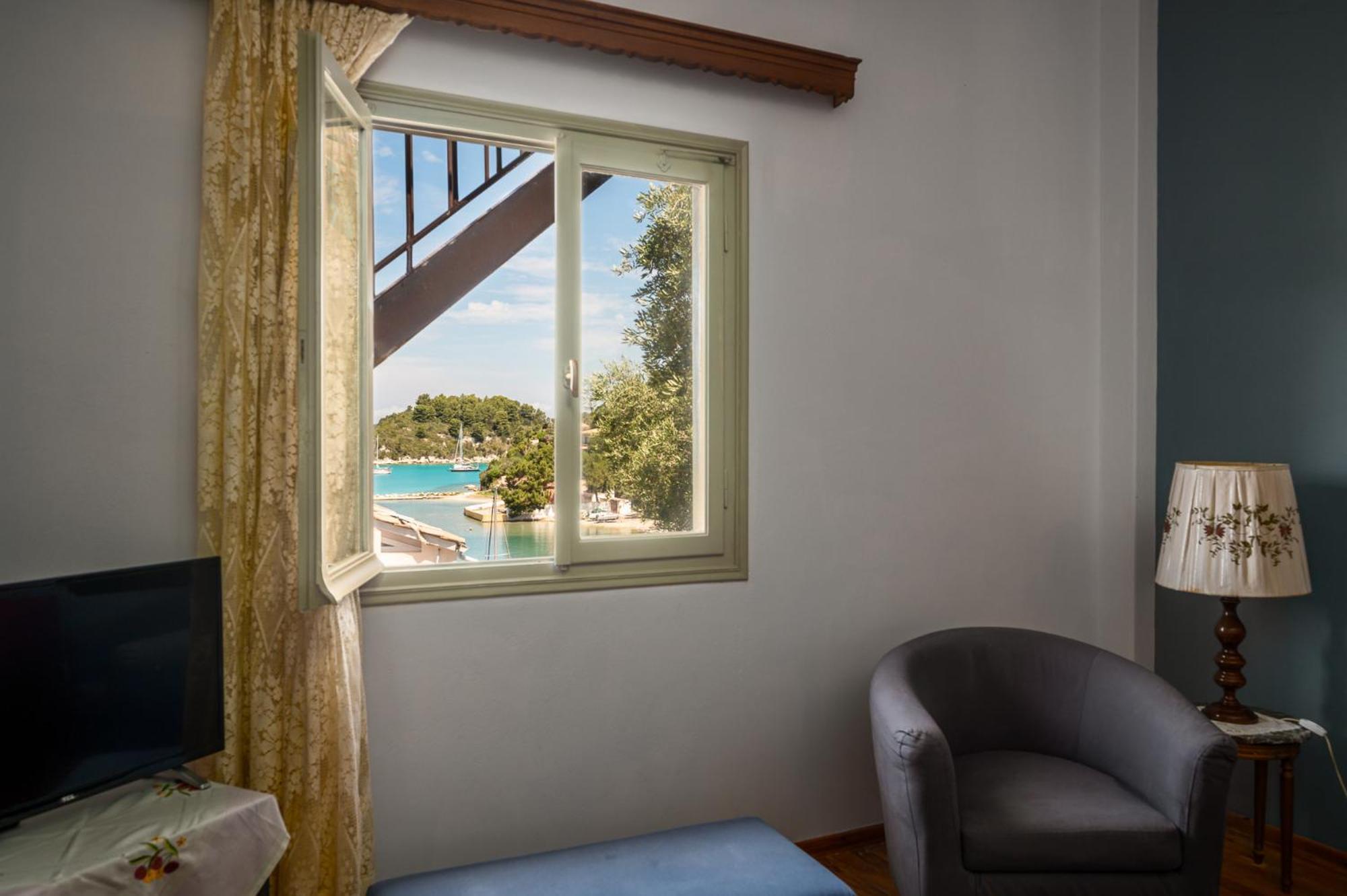 Agaloula Centrally Located Apartments, Lakka Exterior foto